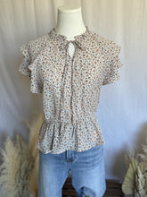 Floral Ruffle Sleeve Blouse