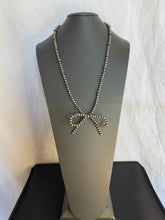 Bow Necklace