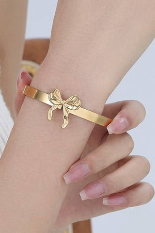 Bow Cuff