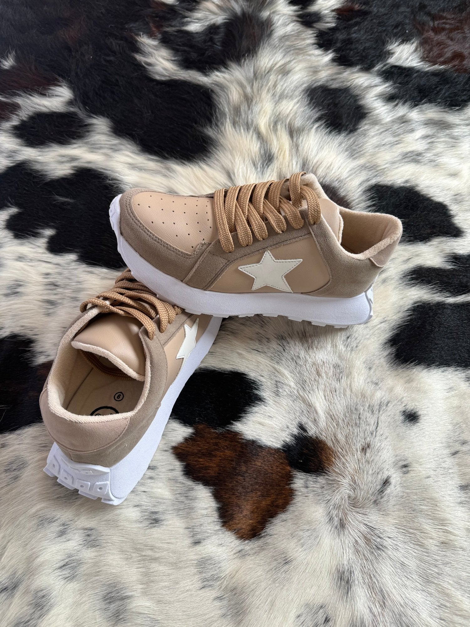 Baby you're a star sneaker
