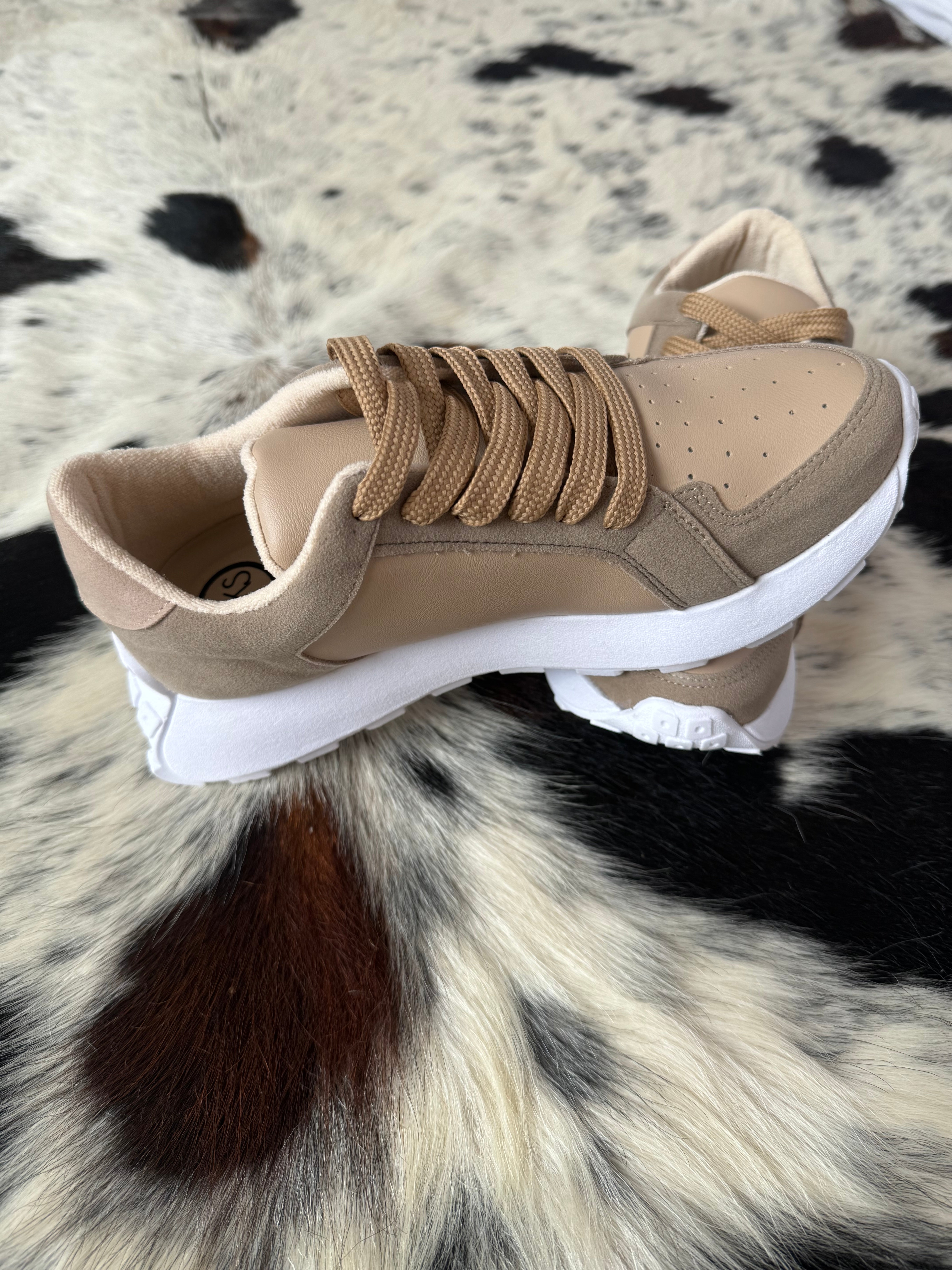 Baby you're a star sneaker
