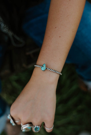 Turquoise Teardrop Bracelet